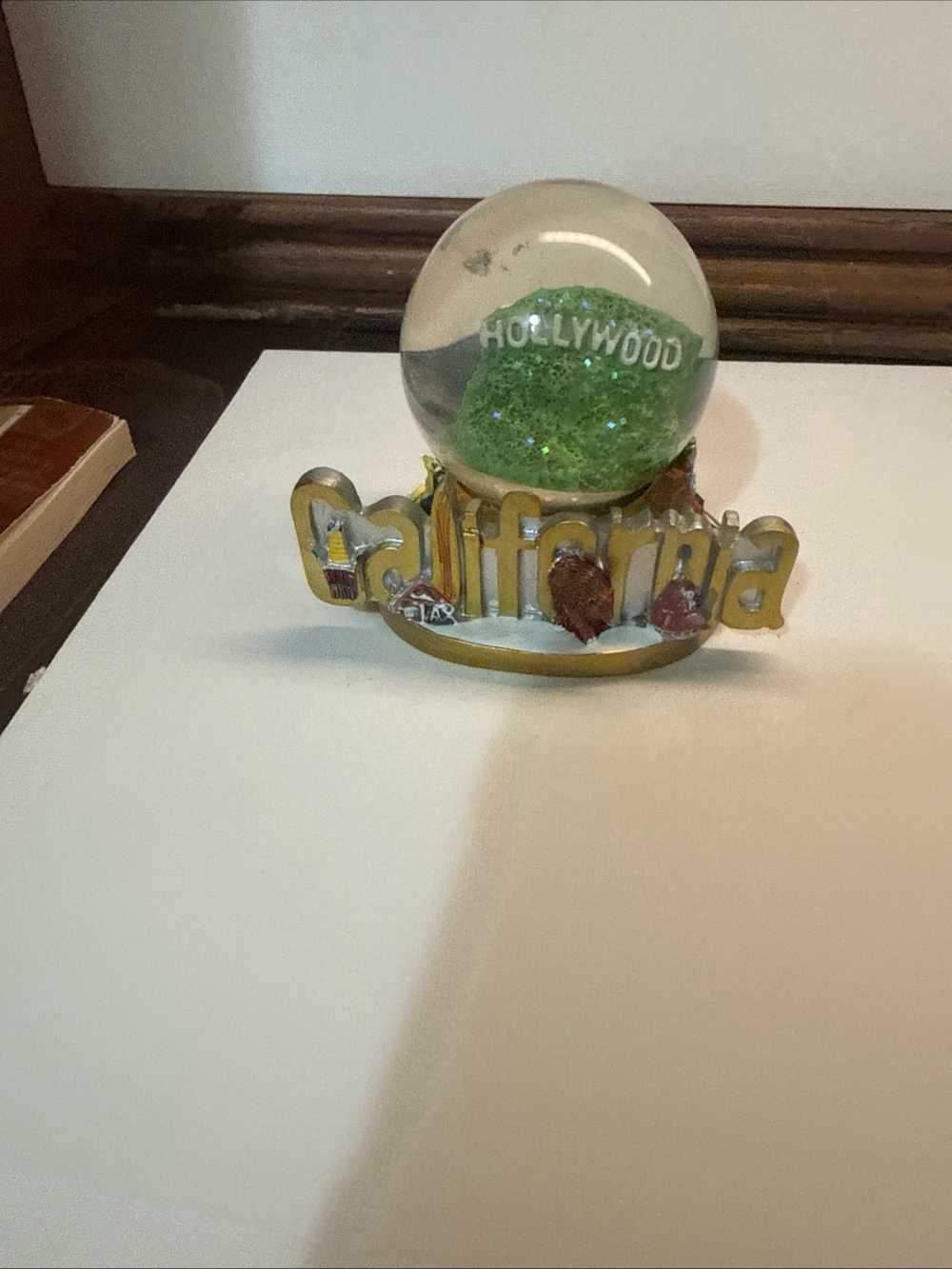 California Hollywood Snow Globe Souvenir Hollywood Sign Glitter Collectible